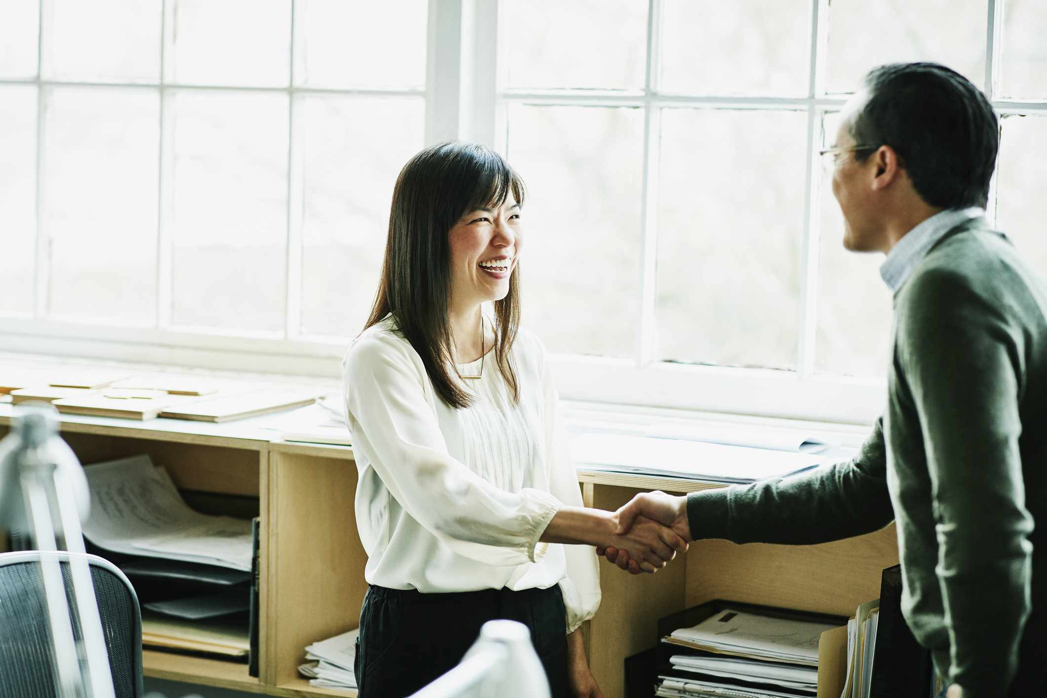 8 Easy Ways To Start Conversations With Women